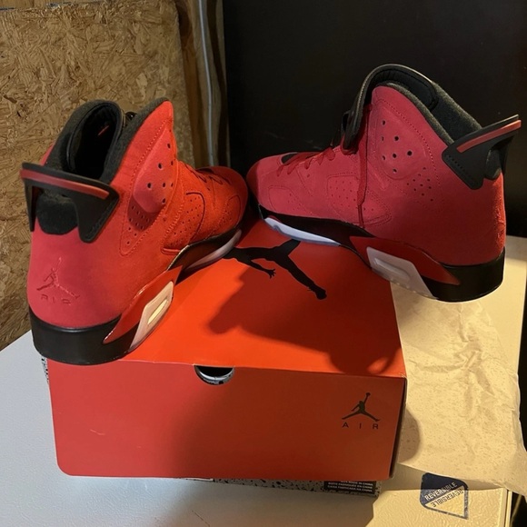 Nike Air Jordan 6 Retro Toro (New) - Picture 7 of 9